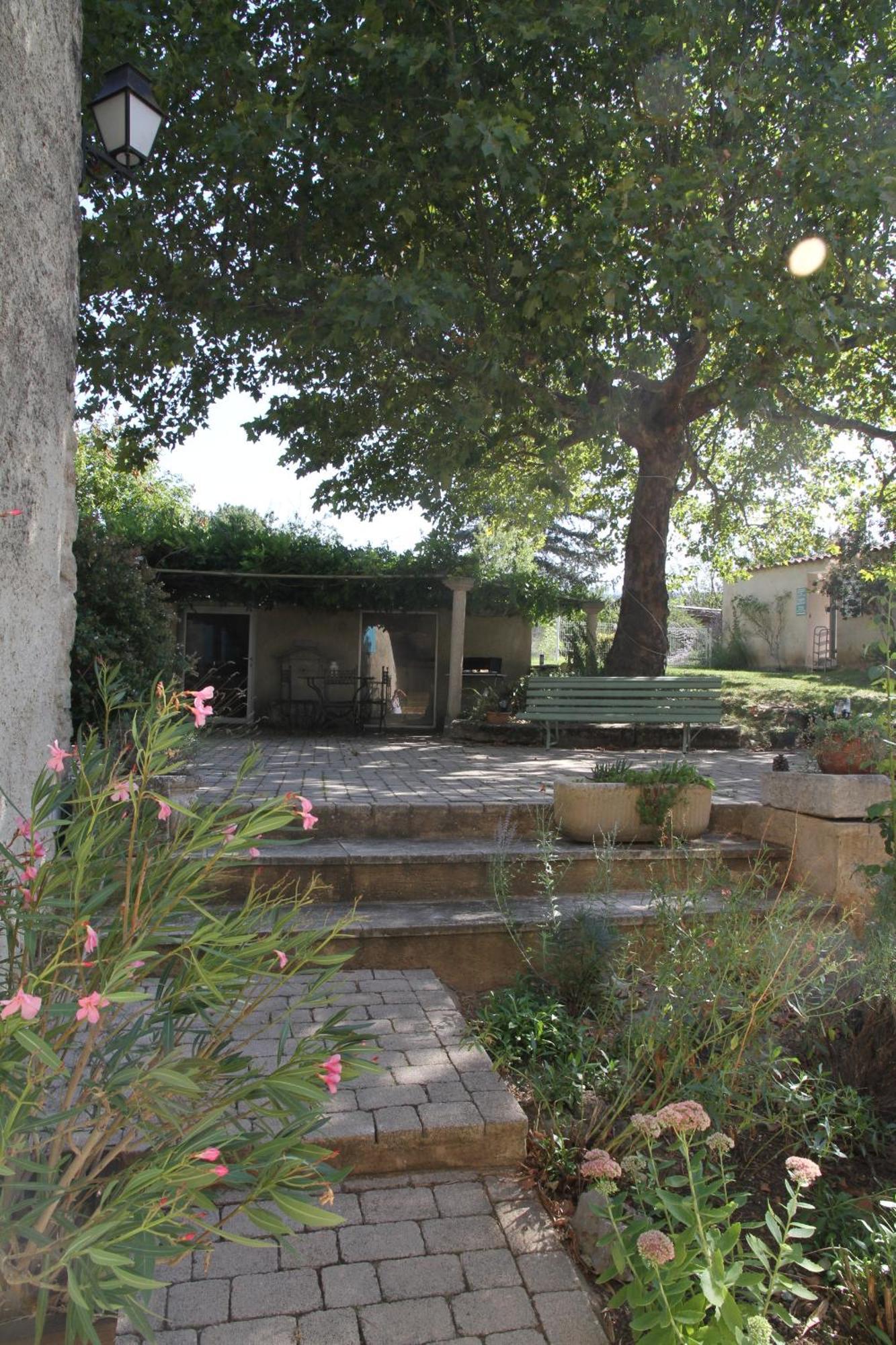 Les Demeures Du Clos Niozelles Buitenkant foto